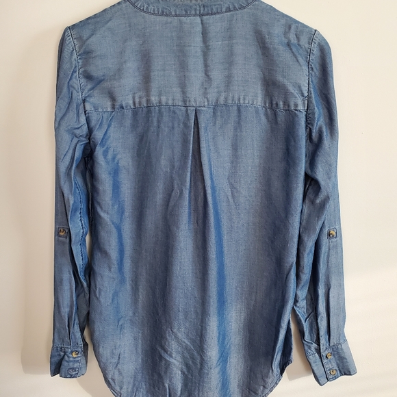 RW & Co Blue Chambray - Picture 3 of 3